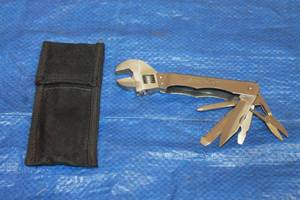 lot 190 image: FLEET PRIDE HEAVY DUTY EXPERTS MULTITOOL WRENCH WITH STORAGE CASE&nbsp