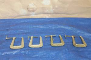 lot 206 image: TOTAL OF 4 PONY 237 CLAMPS( 3 12 )&nbsp