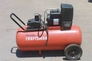 lot 222 image: SEARS CRAFTSMAN PORTABLE AIR COMPRESSOR  TESTED &amp WORK&nbsp