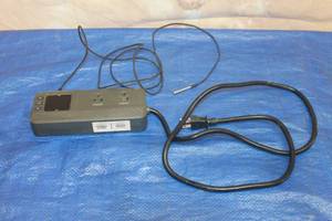 lot 263 image: INKBIRD RELOADABLE POWER TAP WITH TEMPERATURE AND HUMIDITY PROBE ,ITC-608T