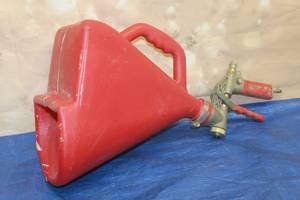 lot 273 image: WAL-BOARD TEXTURE PRO 200 HOPPER GUN&nbsp