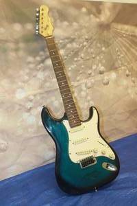 lot 288 image: MAHER&nbsp STRATOCASTER -STYLE DESIGN ELECTRIC&nbsp GUITAR&nbsp