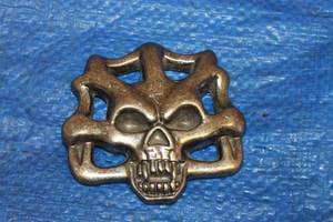 lot 306 image: SILVER METAL SKULL BELT BUCKLE , 4&nbsp