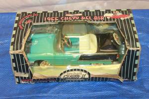 lot 333 image: RARE VINTAGE LIMITED EDITION GEARBOX COLLECTIBLE 1955 CHEVY BELAIR&nbsp CHAIN DRIVEN PEDAL MODEL CAR , IN ORIGINAL CARBOX&nbsp