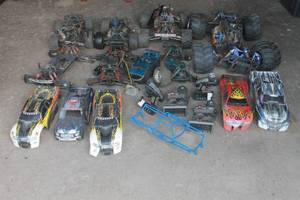 lot 335 image: LOT OF ASSORTED RC CARS  CAR BODIES OUTTER SHELLS  REMOTE CONTROLLERS &amp&nbsp PARTS SEE PICS&nbsp