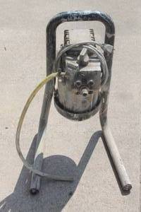 lot 336 image: AIRLESS PAINT SPRAYER  TESTED &amp RUNS  SEE PICS&nbsp