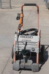 lot 339 image: RIDGID 3000 PSI 2,6 GPM GAS PRESSURE WASHER  HAS COMPRESSION  SEE PICS&nbsp