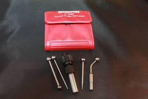 lot 15 image: STARRETT S-828H CENTER FINDER COMPLETE IN ORIGINAL CASE ( 5PC)&nbsp