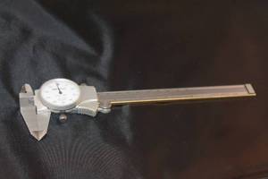 lot 30 image: MITUTOYO&nbsp .001 DIAL CALIPER 6 MADE IN BRAZIL , 505-675&nbsp