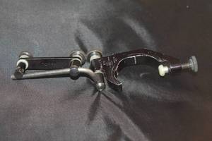 lot 34 image: INDICOL&nbsp 178 UNIVERSAL HOLDERS FOR DIAL TEST INDICATOR&nbsp