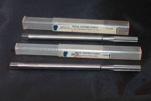 lot 66 image: TOTAL OF 2 CUTTING TOOL HSG H3 FLUTE PULLEY TAPS , 6265-49698 (516 -24 NF)&nbsp &amp&nbsp 6265-33422 (516 - 18 NC )