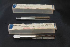 lot 72 image: REGAL CUTTING TOOL&nbsp BOTTOM HAND TAPS ,&nbsp 38-16 NC HS GH-3&nbsp &nbsp(6266-33451 )&nbsp &amp&nbsp &nbsp516-18 NC GH-3&nbsp ,(6261-33154 )
