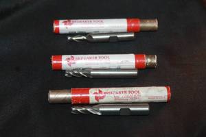lot 77 image: TOTAL OF 3 BRUBAKER TOOL PRECISION TWIST HSS&nbsp 2FLTS  4FLTS END MILLS , 80204 &amp 70004&nbsp
