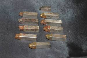 lot 88 image: TOTAL OF 10 PC CARBIDE TIP LATHE TOOL CUTTING BITS  SEE PICS&nbsp