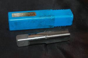 lot 108 image: REGAL 12-14 NPT&nbsp HSG TAP PIPE&nbsp THREAD TAP IN CASE&nbsp