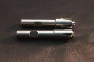 lot 112 image: TOTAL OF 2 CORNER ROUNDING HSS&nbsp END MILLS , 332 RAD&nbsp &nbsp&amp 132 RAD&nbsp&nbsp