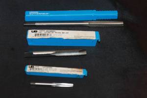 lot 124 image: TOTAL OF 3 UNION BUTTERFIELD HSS BOTTOMING PLUG HAND TAP EXTENSION TAP &nbsp 38 -16NC, 12 -13NC, 8-32NC&nbsp SEE PICS&nbsp