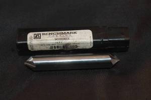 lot 127 image: BENCHMARK 945000090DE&nbsp 12 X 3&nbsp 4FLUTE&nbsp 90 DEGREE CHAMFER TOOL&nbsp