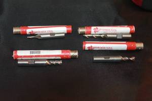 lot 136 image: TOTAL OF 4 BRUBAKER HSS END MILLS  SEE PICS&nbsp