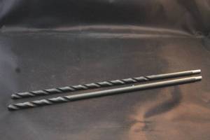 lot 157 image: TOTAL OF 2 HSS EXTRA LONG&nbsp CARBIDE DRILL BITS , 12 L&nbsp