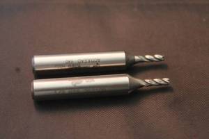 lot 180 image: TOTAL OF 2 ACCULEAD .680&nbsp 18 DIA HSS END MILL,&nbsp 268109 &amp 157819&nbsp  SEE PICS&nbsp