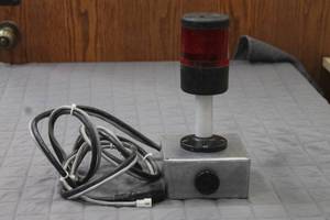 lot 18 image: TELEMECANIQUE RED SIGNAL STACKABLE LIGHT&nbsp