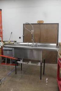 lot 22 image: AERO STAINLESS STEEL&nbsp 3- COMPARTMENT COMMERCIAL SINK&nbsp WITH PRE RINSE UNIT , MODEL CUST SINK ,&nbsp 77 W X 30 X 43H  SEE PICS&nbsp