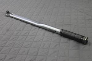 lot 25 image: TEKON&nbsp 12 DRIVE CLICK TORQUE WRENCH&nbsp 24340