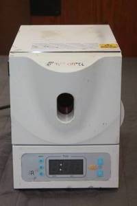 lot 74 image: LABORATORY CURING UNIT ,LQ-BOX&nbsp