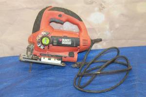 lot 13 image: BLACK &amp DECKER JS660 VARIABLE SPEED CORDED JIGSAW&nbsp