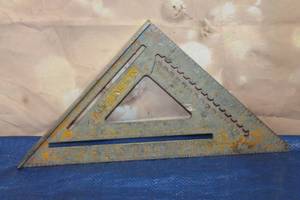 lot 22 image: JOHNSON 12 SQUARE&nbsp RAS-120