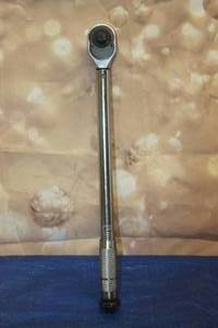 lot 41 image: TORQUE WRENCH&nbsp