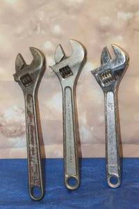 lot 43 image: TOTAL OF 3 ASSORTED BRAND ADJUSTABLE&nbsp 12 WRENCHES&nbsp