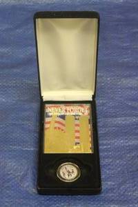 lot 75 image: NEVER FORGET 1-YEAR ANNIVERSARY SEPT&nbsp 11, 2001 -&nbsp 2002 COIN IN CASE SEE PICS&nbsp