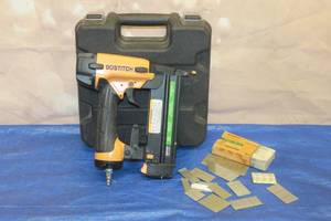 lot 105 image: BOSTITCH STANLEY FASTENING SYSTEM&nbsp BT1855 WITH FINISHING BRADS &amp STORAGE CASE&nbsp