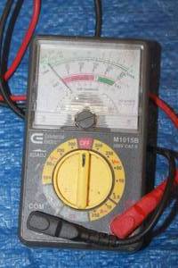 lot 125 image: GE ANALOG MULTIMETER COMMERCIAL ELECTRIC M1015B 300V CATII