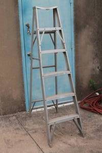 lot 149 image: 6FT&nbsp ALUMINUM LADDER