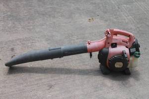 lot 154 image: HUSQVARNA 125B&nbsp GAS BLOWER