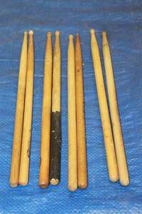 lot 160 image: TOTAL OF 8 WOODEN DRUM STICKS&nbsp