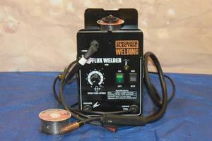 lot 175 image: CHICAGO ELECTRIC WELDING&nbsp FLUX WELDER WITH 2 SPOOLS OF VULCAN WELDING WIRE&nbsp