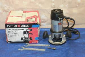 lot 178 image: PORTER CABLE 1-34 HP ROUTER 690LR