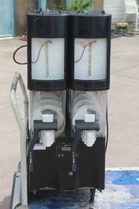 lot 202 image: BUNN ULTRA 2 FROZEN BEVERAGE MACHINE TESTED AND WORKS SEE VIDEO ATTACHED