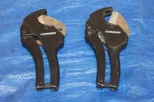 lot 258 image: TOTAL OF 2 HUSKY RATCHETING PVC CUTTERS&nbsp