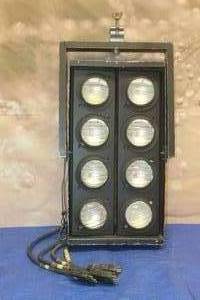 lot 233 image: SHOWTEC STAGE BLINDER 8-LITE TESTED &amp WORK  NEED 3-PIN POWER SUPPLY PLUG  SEE PICS&nbsp