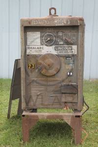 lot 73 image: LINCOLN ARC WELDER IDEALARC TM 300300 WITH STAND