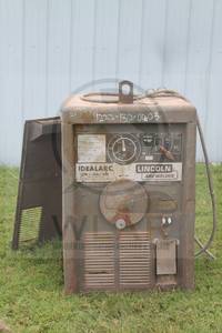 lot 74 image: LINCOLN ARC WELDER IDEALARC TM 300300&nbsp