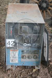 lot 86 image: MILLER CP-300 MIG WELDER&nbsp