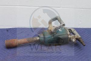 lot 11 image: IR&nbsp INGERSOLL RAND&nbsp D-HANDLE HEAVY DUTY&nbsp PNEUMATIC AIR IMPACT WRENCH&nbsp