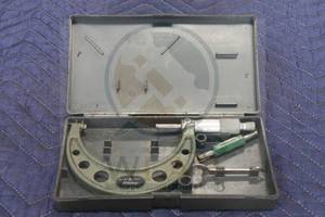 lot 37 image: MITUTOYO&nbsp OUTSIDE MICROMETER&nbsp 103-180 IN STORAGE CASE ( 3 - 4 )&nbsp