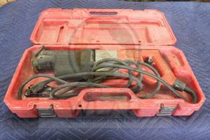 lot 115 image: MILWAUKEE HEAVY DUTY ORBITAL SUPER SAWZALL IN STORAGE CASE 6523-21